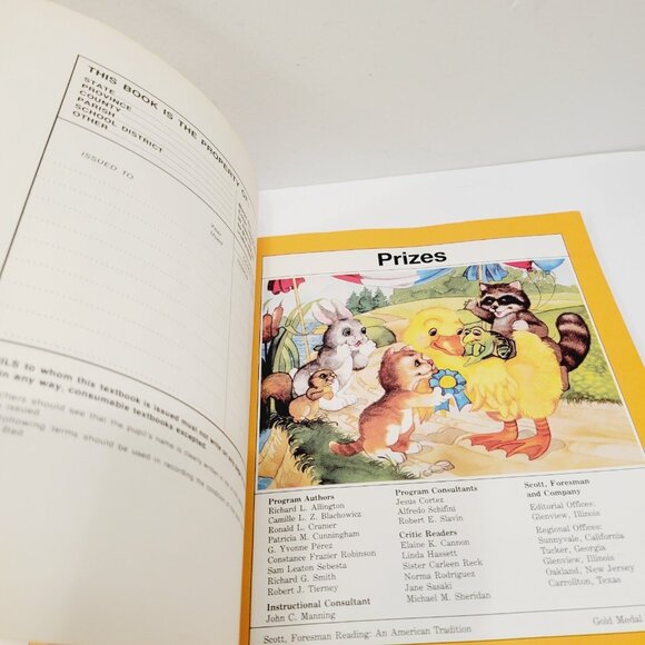 2 School Scott Foresman Reading Books Friends and Prizes An American Tradition - Picture 7 of 10